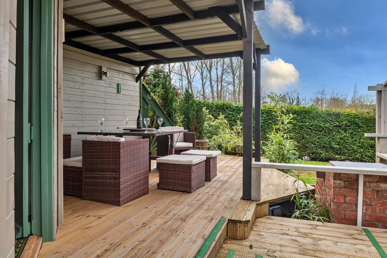 Finest Retreats - Garden Lodge Крейвън Армс Екстериор снимка